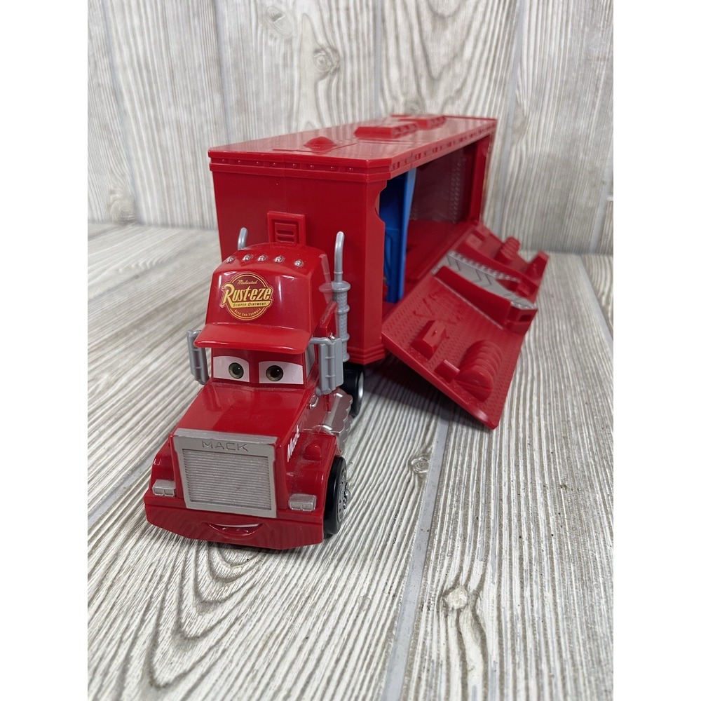 Disney Pixar Cars Mack Hauler Truck Red Rust-eze Mattel DXY87 Lightning McQueen